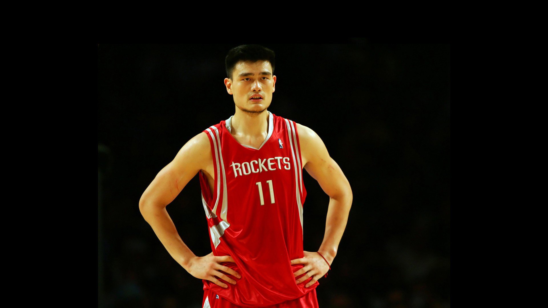 惊天跨界!犹他爵士官宣签约欧冠门将,马赛门线救险引爆NBA季后赛争议
